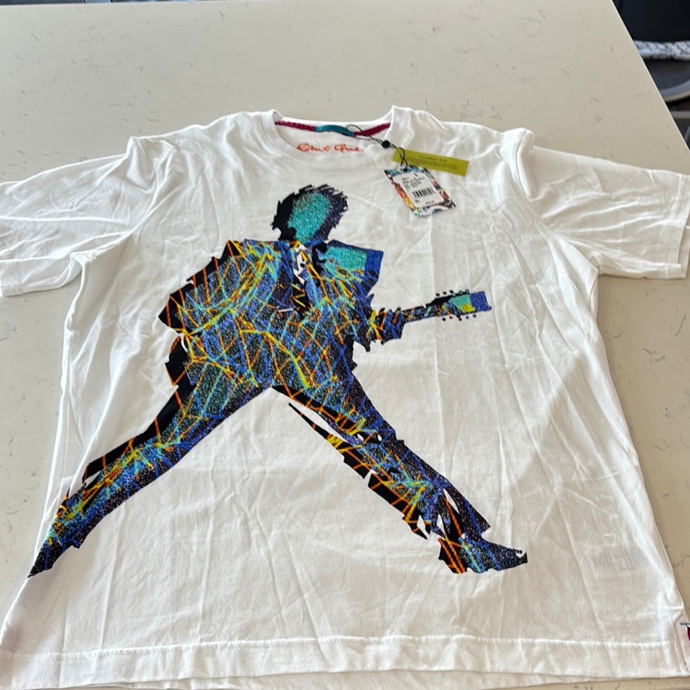 Robert Graham Men’s White Graphic T-Shirt with Guitar Music Design. Sz L NWT